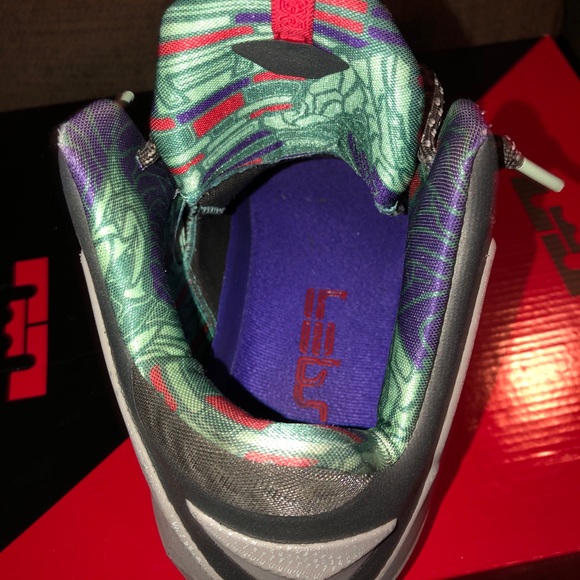 Lebron 11 Terra-cotta Warriors Sz12.5. 9, 10,